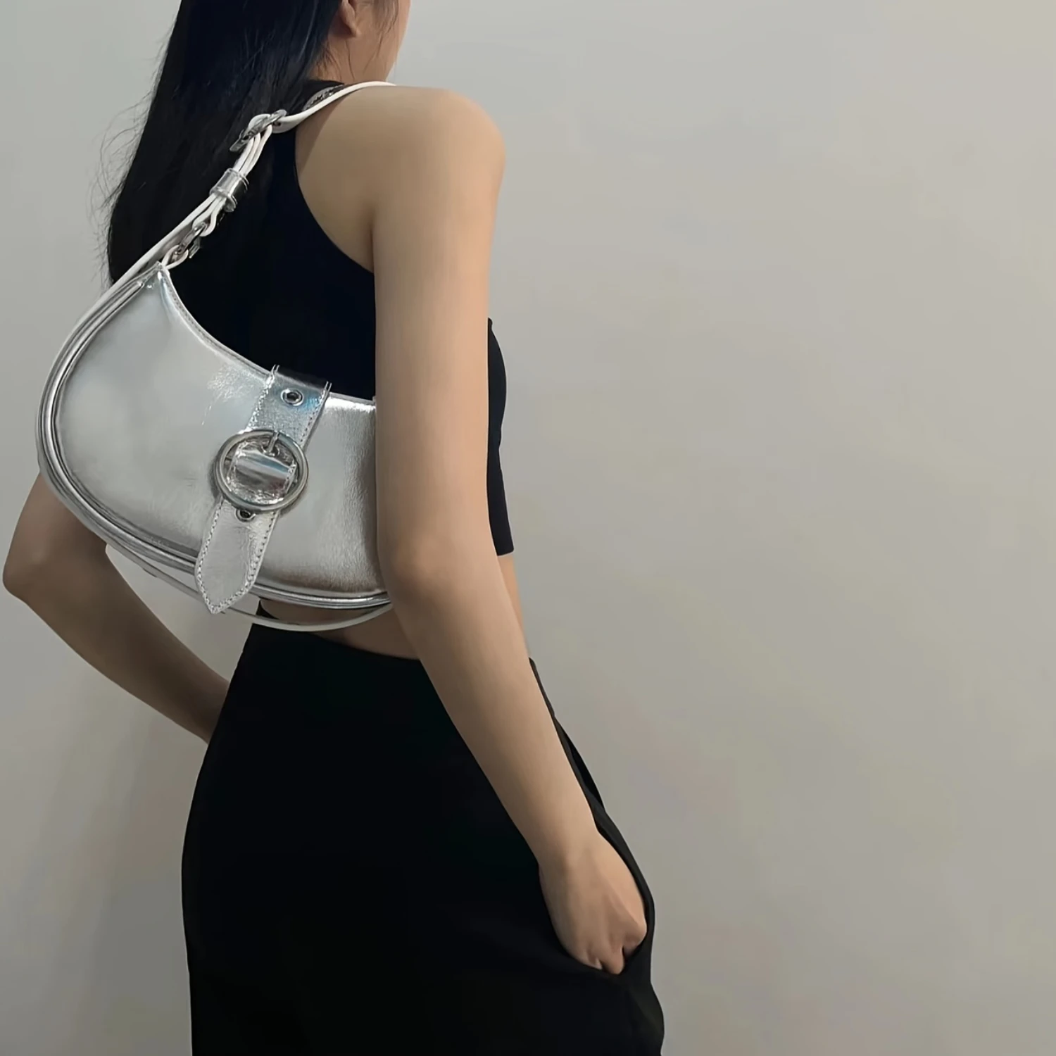 Retro Style Solid Color Shoulder Bag, Classic Buckle Decor Underarm Bag, Niche Design Armpit Bag Pad pouch Drink pouch Cat purse
Retro Style Solid Color Shoulder Bag, Classic Buckle Decor Underarm Bag, Niche Design Armpit Bag Pad pouch Drink pouch Cat purse