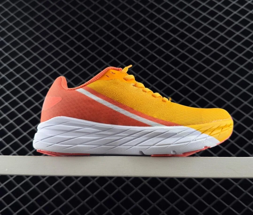 Fashion New Running Shoes ROCKET-X Mens Women's Lightweight Cushioning Marathon Breathable Highway Trainer Sneakers seohS hokaeS
Fashion New Running Shoes ROCKET-X Mens Women's Lightweight Cushioning Marathon Breathable Highway Trainer Sneakers seohS hokaeS