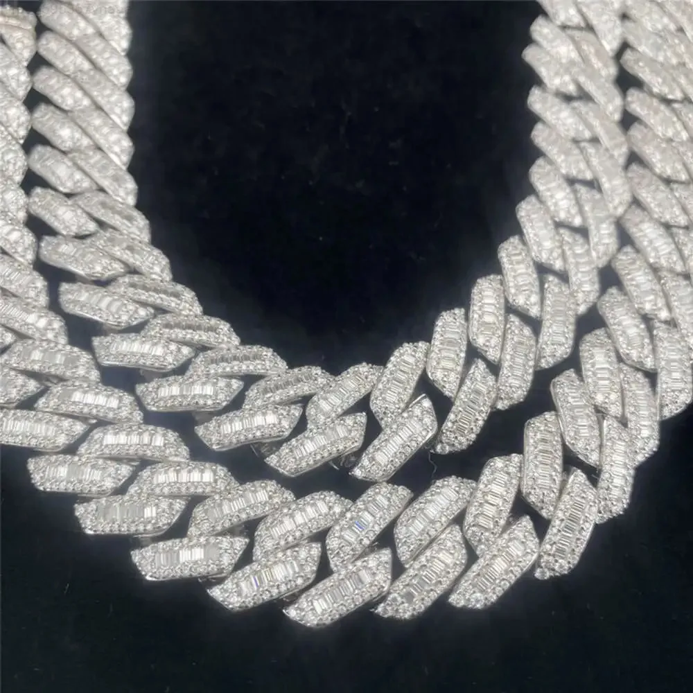 Solid Silver 15mm Wide Gra Moissanite Baguettes Diamond Cuban Link Chain for Mens Rapper Hip Hop Cuban Necklace
Solid Silver 15mm Wide Gra Moissanite Baguettes Diamond Cuban Link Chain for Mens Rapper Hip Hop Cuban Necklace