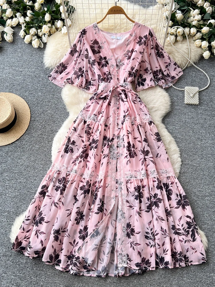 Summer French Floral V-neck Lace Patchwork Dress Women's New Fashion Short Sleeved Ruffle Edge Temperament Long Dress S598
Summer French Floral V-neck Lace Patchwork Dress Women's New Fashion Short Sleeved Ruffle Edge Temperament Long Dress S598