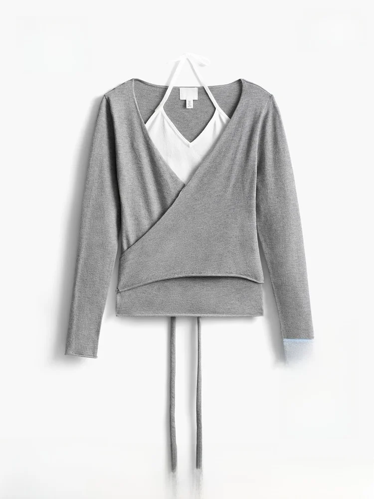 Женская трикотажная базовая футболка H&M с длинным рукавом, двухслойная, в балетном стиле, с комбинированными рукавами, топ без бретелек, повседневный крой, модная базовая модель
Женская трикотажная базовая футболка H&M с длинным рукавом, двухслойная, в балетном стиле, с комбинированными рукавами, топ без бретелек, повседневный крой, модная базовая модель