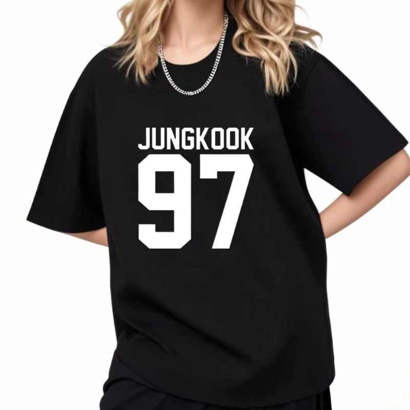 Футболка с принтом Jungkook 97 Grafische Tee Kpop Рубашка Jungkook Jimin Suga J-Hoop Рубашки Leger Boter Футболка для фанатов Oversize
Футболка с принтом Jungkook 97 Grafische Tee Kpop Рубашка Jungkook Jimin Suga J-Hoop Рубашки Leger Boter Футболка для фанатов Oversize