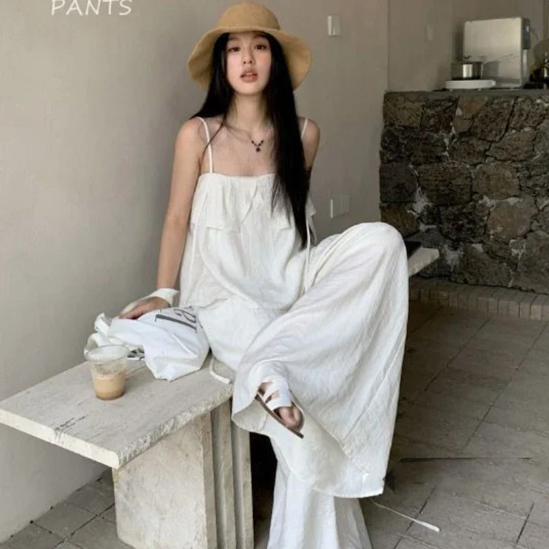 2025 Summer Women White Fashion Suit Cold Style Lace Trim Camisole Yohji Pants Skirt Two Piece Set
2025 Summer Women White Fashion Suit Cold Style Lace Trim Camisole Yohji Pants Skirt Two Piece Set