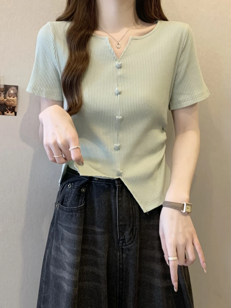 Short Ice Silk V-Neck T-Shirt Women's Fashion Summer Clothes plus Size Slimming Short Sleeve Korean Style Commute Creative
Short Ice Silk V-Neck T-Shirt Women's Fashion Summer Clothes plus Size Slimming Short Sleeve Korean Style Commute Creative