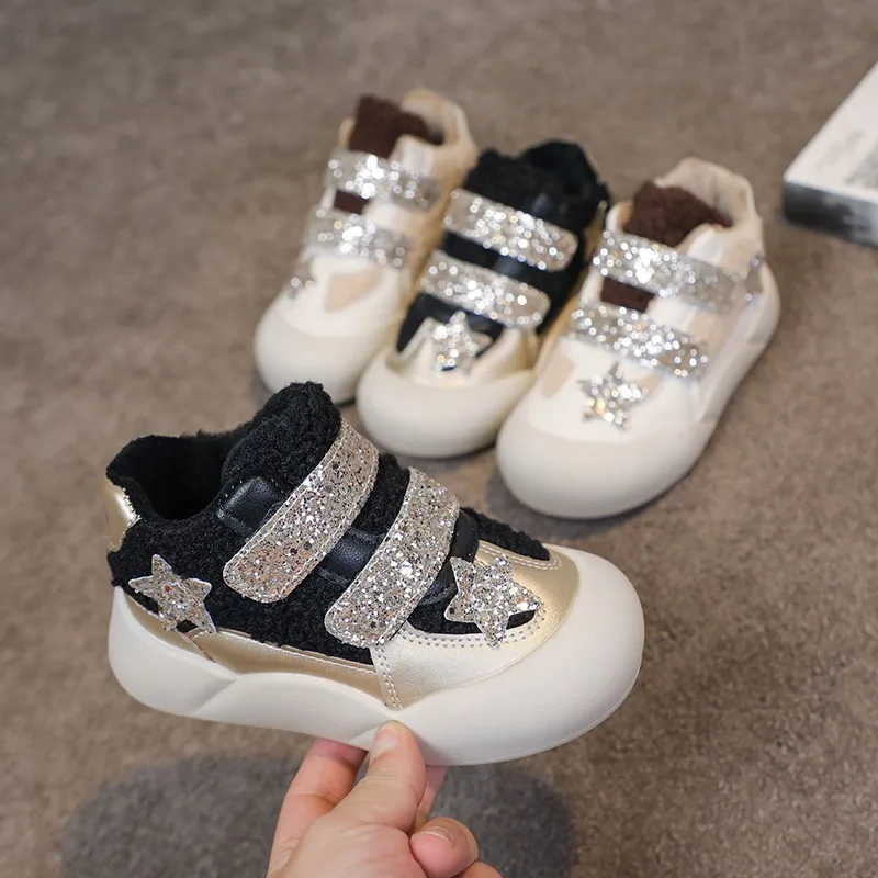 Autumn Winter Fashion Warm Sneakers Magic-Tape Thick Bottom Flat Sports Shoes Comfortable Casual Slip-On Leisure Sneakers
Autumn Winter Fashion Warm Sneakers Magic-Tape Thick Bottom Flat Sports Shoes Comfortable Casual Slip-On Leisure Sneakers
