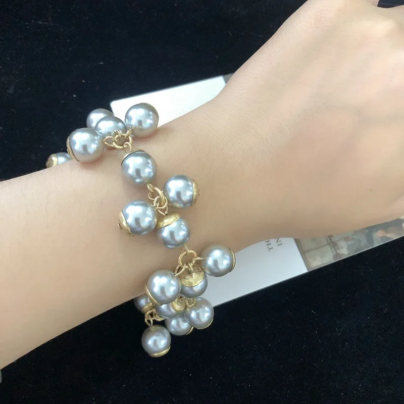 Vintage Jewelry Gray Glazed Pearl Handwoven Necklace Bracelet Earrings Set High-end Elegant Women
Vintage Jewelry Gray Glazed Pearl Handwoven Necklace Bracelet Earrings Set High-end Elegant Women