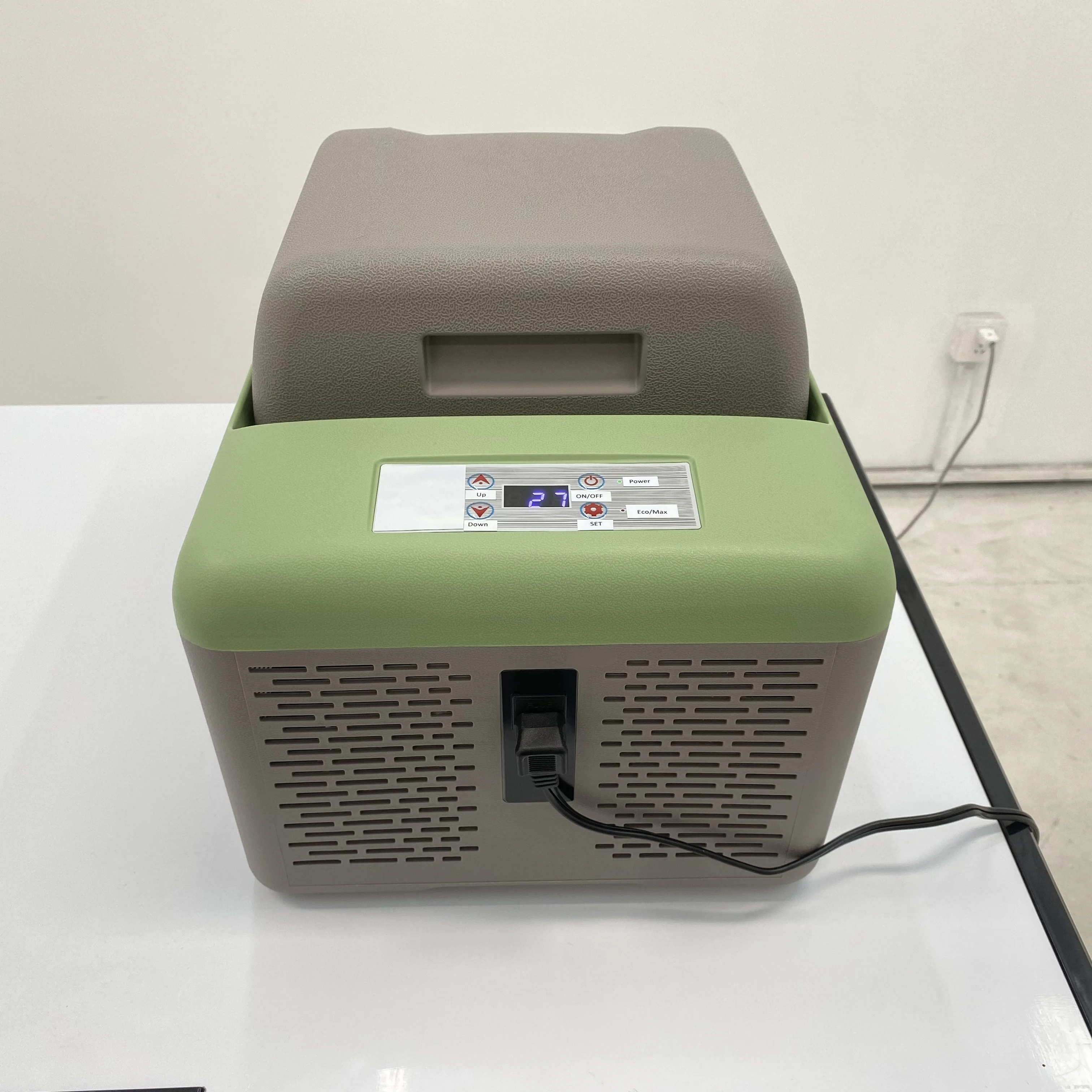 Портативный компрессорный автохолодильник 12В-24В, 9-75л, мини-морозильник для лодок, кемпинга, MPV, SUV
Портативный компрессорный автохолодильник 12В-24В, 9-75л, мини-морозильник для лодок, кемпинга, MPV, SUV