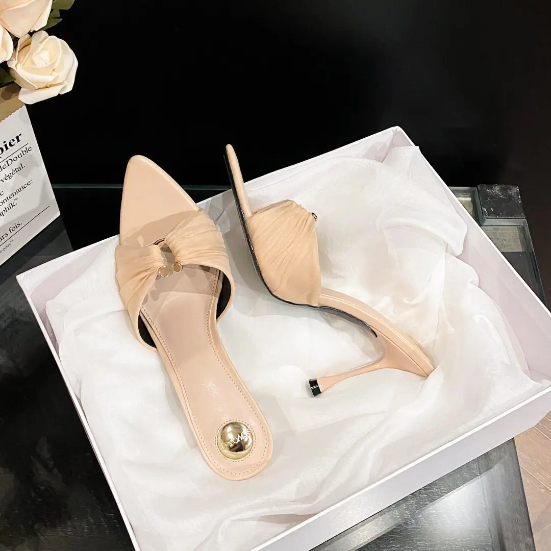 Sexy Height-Boosting Metal Buckle High Heels 2026 Pointed Toe Outdoor Sandals Spring Summer High Heel Thin Heel Women's Slippers
Sexy Height-Boosting Metal Buckle High Heels 2026 Pointed Toe Outdoor Sandals Spring Summer High Heel Thin Heel Women's Slippers