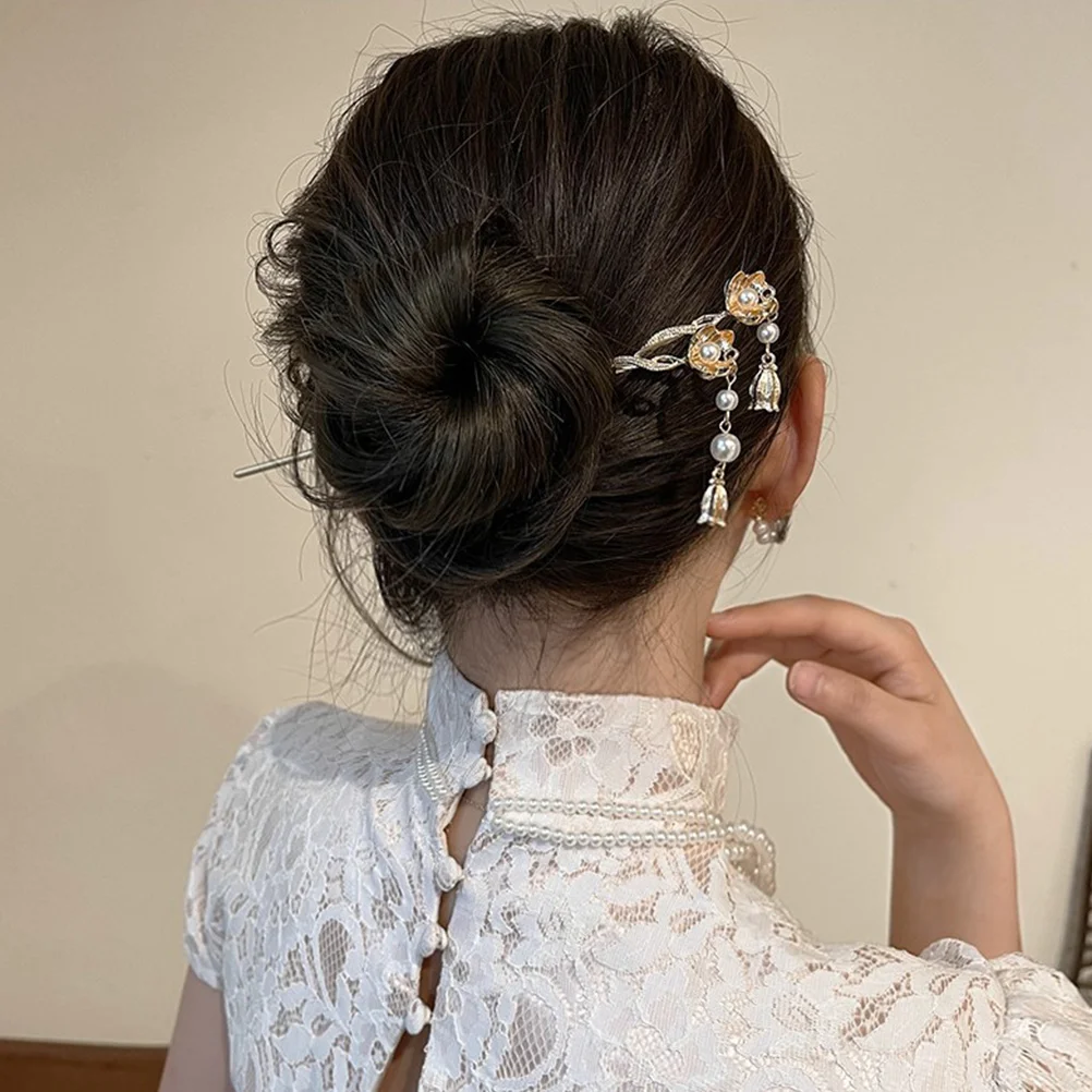 Pearl Flower Stick Metal Alloy Lightweight Compact for Women Buns Styling Accessories Wedding Party Prom Night Out Hair Fork
Pearl Flower Stick Metal Alloy Lightweight Compact for Women Buns Styling Accessories Wedding Party Prom Night Out Hair Fork