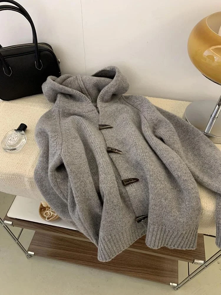 High-End Women's Knitted Hat Coat Thiened Sweater Outerwear Korean Sle Long Sve Regular Length Loose Fit Pure Color
High-End Women's Knitted Hat Coat Thiened Sweater Outerwear Korean Sle Long Sve Regular Length Loose Fit Pure Color