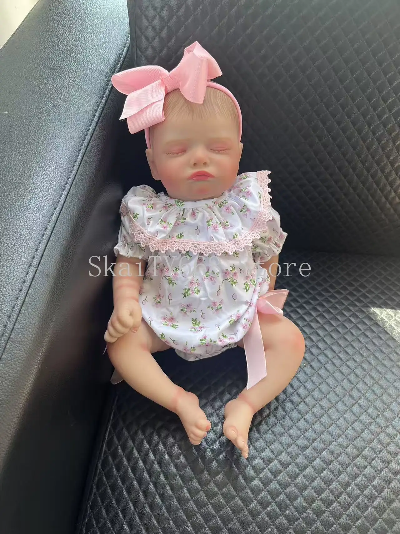 18inch Reborn Silicone Baby Doll Rosalie Multiple Layers Painting 3D Skin with Visible Veins Handmade Art Dolls Bebes Reborns
18inch Reborn Silicone Baby Doll Rosalie Multiple Layers Painting 3D Skin with Visible Veins Handmade Art Dolls Bebes Reborns