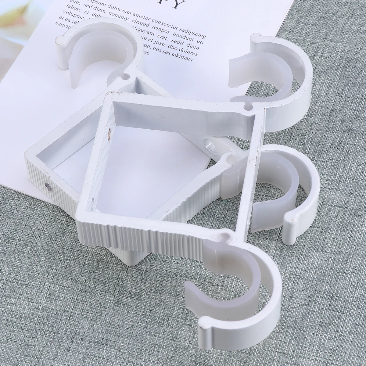 2 PCS Aluminum Alloy Curtain Rod Bracket Curtains Rods Double Hook Hooks Extra Thick
2 PCS Aluminum Alloy Curtain Rod Bracket Curtains Rods Double Hook Hooks Extra Thick
