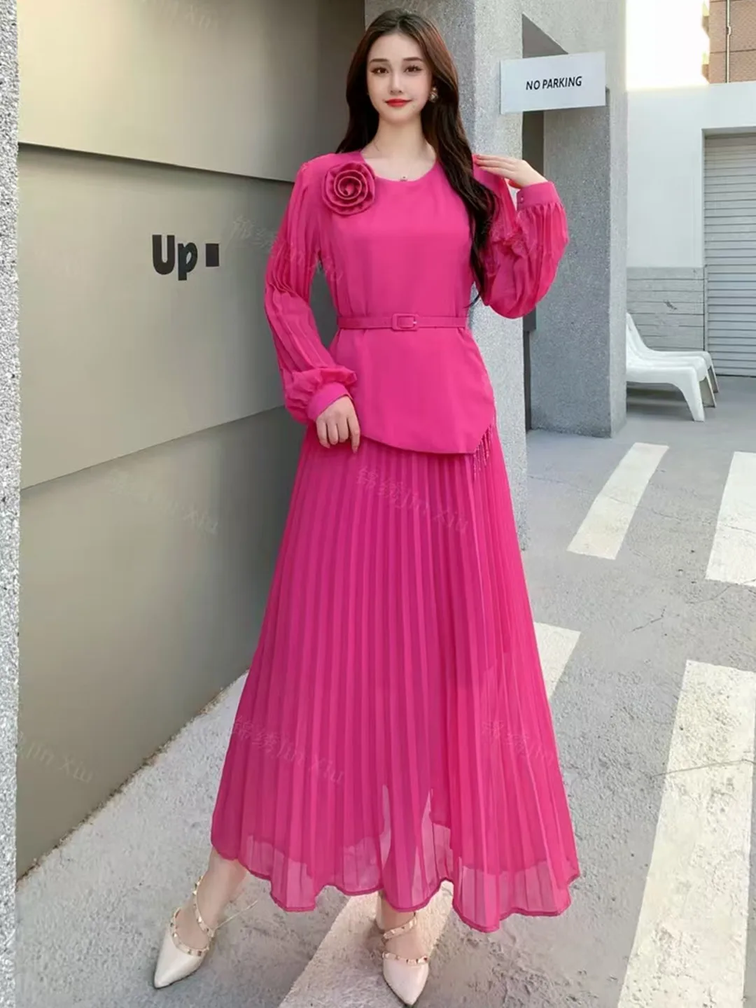Spring Autumn Women Elegant Skirt Suits Sweet 3D Flower Long Sleeve Irregular Tassel Top And Pleated Long Skirt Two Piece Set
Spring Autumn Women Elegant Skirt Suits Sweet 3D Flower Long Sleeve Irregular Tassel Top And Pleated Long Skirt Two Piece Set