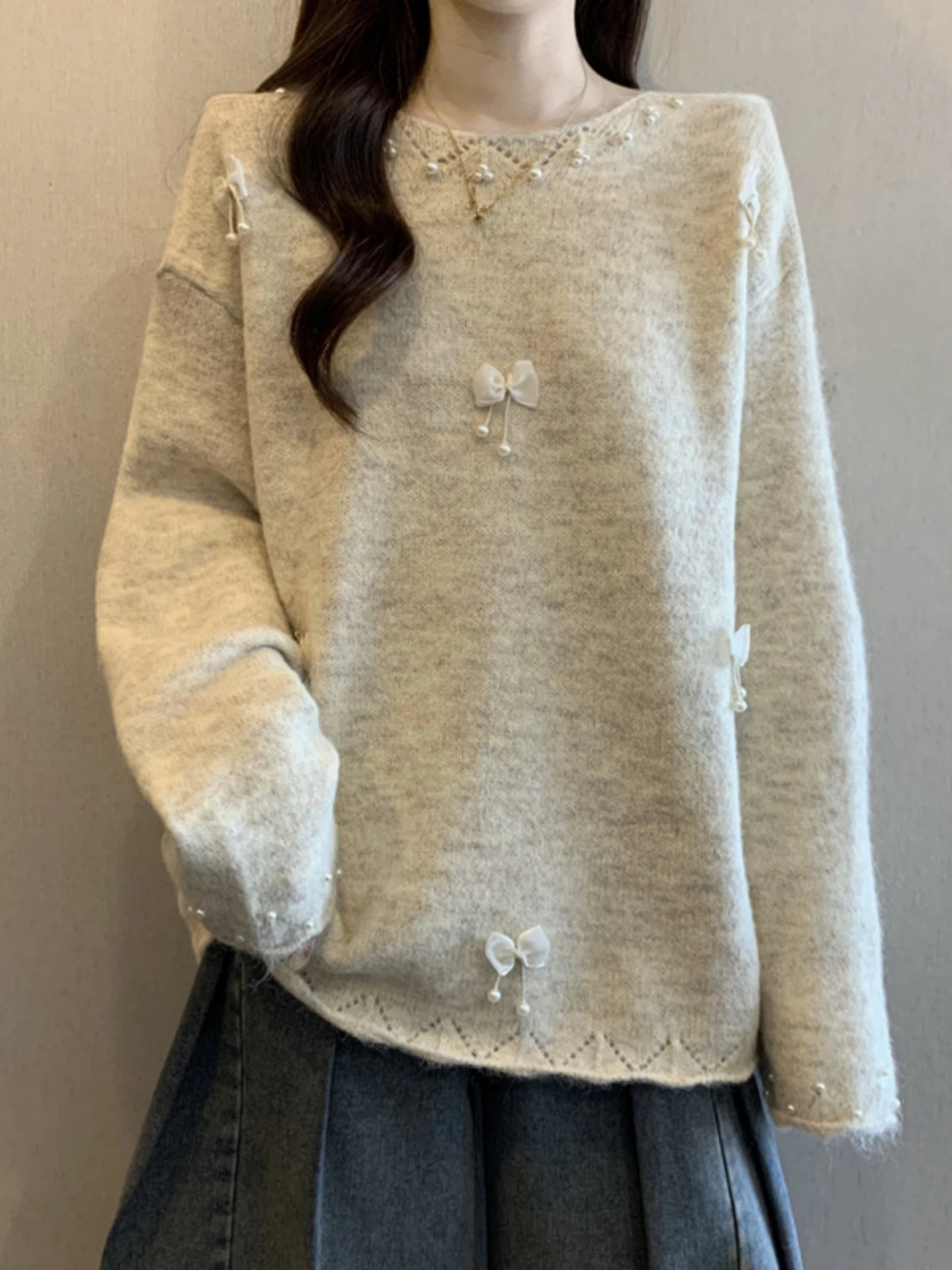 Heavy Embellished Knot Sweater Women's Loose Fit Base Layer Knitwear Spring Autumn plus Size Cover up Top
Heavy Embellished Knot Sweater Women's Loose Fit Base Layer Knitwear Spring Autumn plus Size Cover up Top