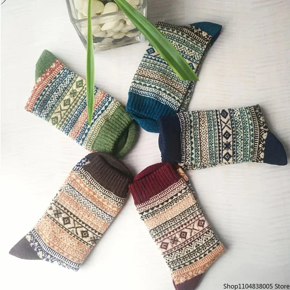 New 5 Pairs Autumn Winter Thick Warm Men Women Mid Tube Socks Soft Comfortable Fashionable Ethnic Style Outdoor Casual Socks
New 5 Pairs Autumn Winter Thick Warm Men Women Mid Tube Socks Soft Comfortable Fashionable Ethnic Style Outdoor Casual Socks