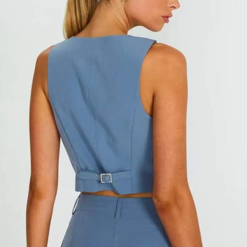 Summer Women's Casual Sleeveless Vest European American Design Sense Suit Top Fashionable Outerwear for Women
Summer Women's Casual Sleeveless Vest European American Design Sense Suit Top Fashionable Outerwear for Women