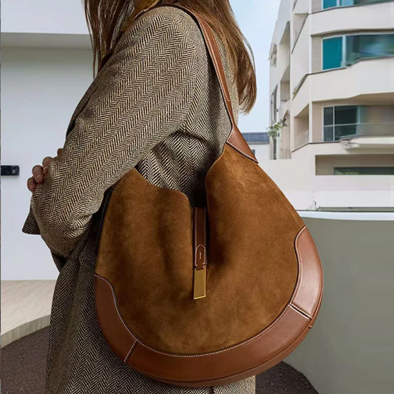 Women's Retro Suede New Single-Shoulder Bag, Large-Capacity Underarm Handbag
Women's Retro Suede New Single-Shoulder Bag, Large-Capacity Underarm Handbag