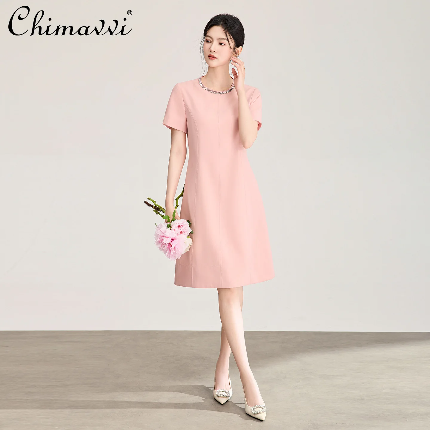 French Elegant Fashion Socialite Diamond Crew Neck Short Sleeve High Waist Slim A-line Simple Commuter Midi Pink Dress For Women
French Elegant Fashion Socialite Diamond Crew Neck Short Sleeve High Waist Slim A-line Simple Commuter Midi Pink Dress For Women