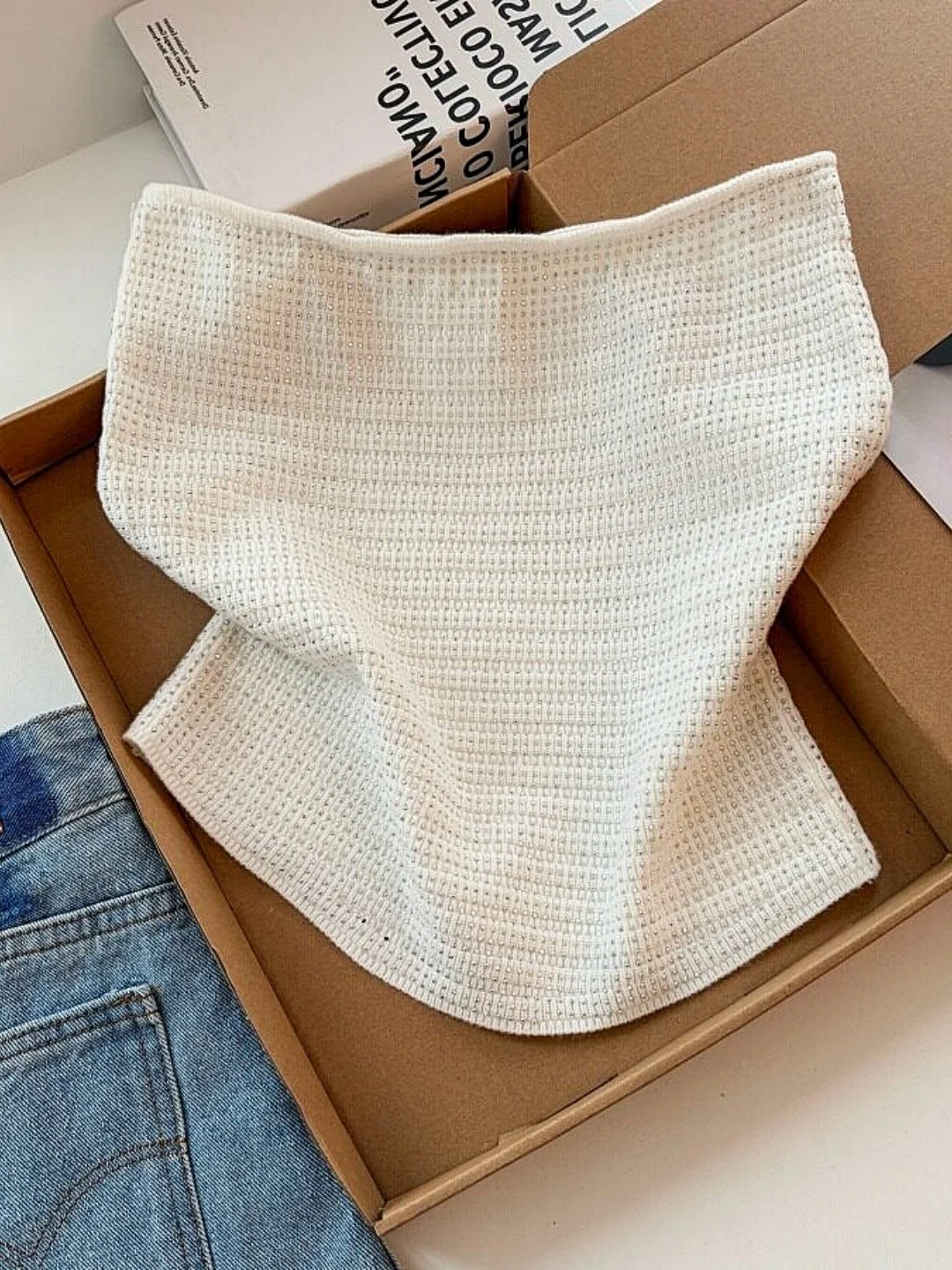 Sexy Short Crop Top Vest Texture Sensation Diamond Body Shaping Unique Outerwear for Trendy Girls Polyester Fiber Slim Fit
Sexy Short Crop Top Vest Texture Sensation Diamond Body Shaping Unique Outerwear for Trendy Girls Polyester Fiber Slim Fit