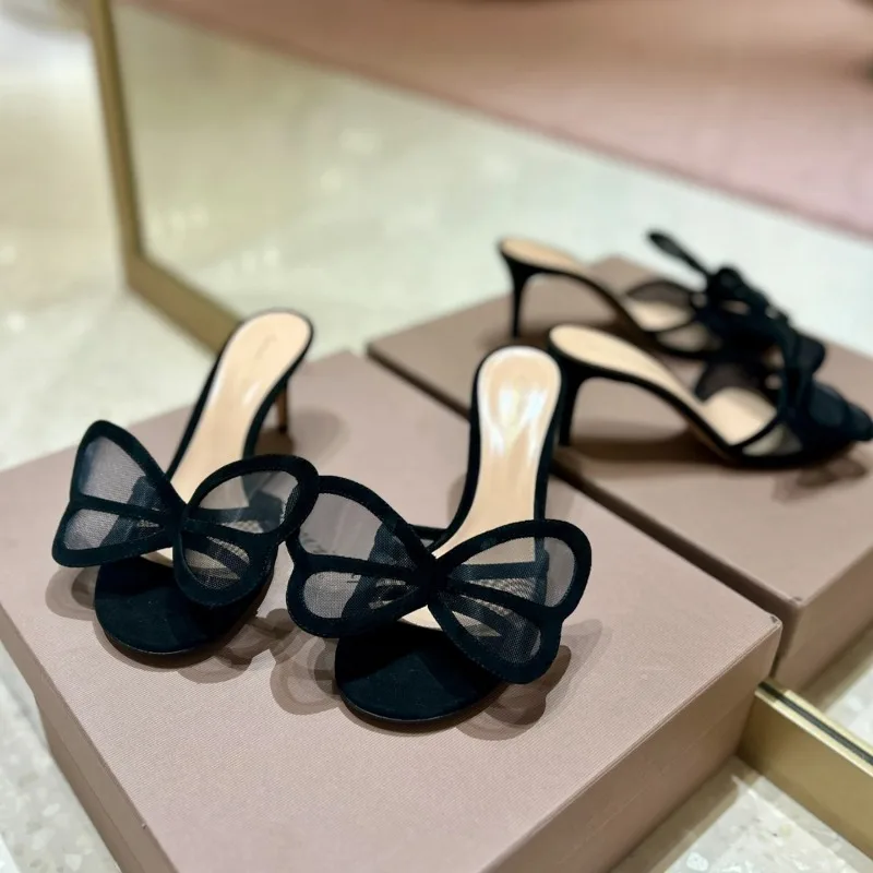 Black mesh bow high heels, slim heels, sexy lace, open toed sandals, women's M ü ller sandals, summer outdoor wear
Black mesh bow high heels, slim heels, sexy lace, open toed sandals, women's M ü ller sandals, summer outdoor wear