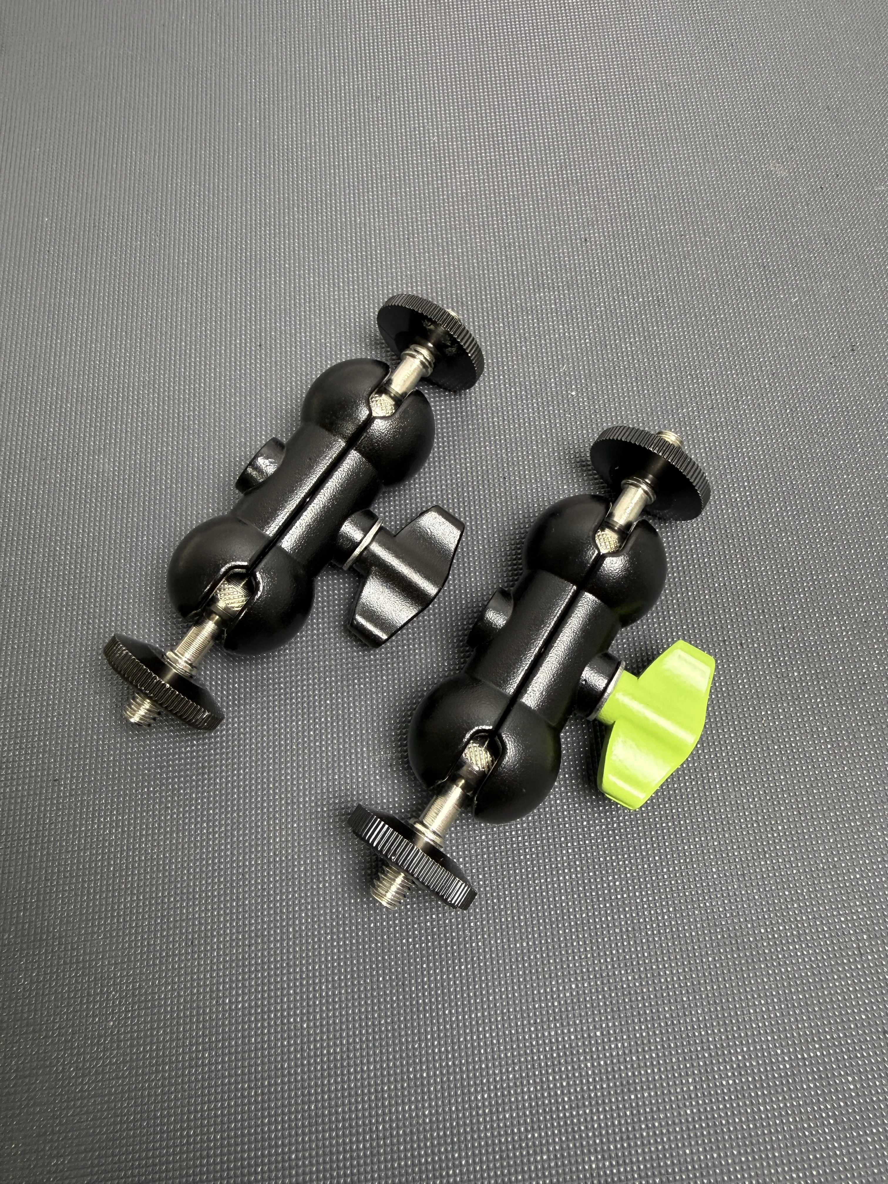 1/4 Screw Cantilever Mobile Phone Bracket Tripod Replacement Holder for Fill Light Conversion Head - Phone Stand Accessory
1/4 Screw Cantilever Mobile Phone Bracket Tripod Replacement Holder for Fill Light Conversion Head - Phone Stand Accessory