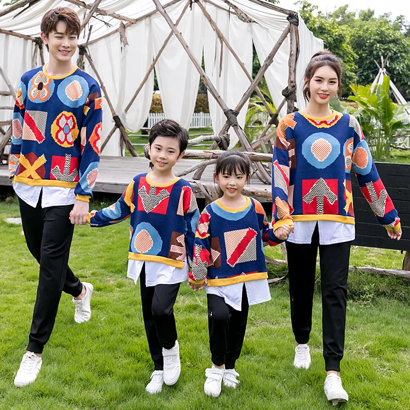 Family Matching Clothes Sets for Couple Mother and Daughter Tops Skirts Two Piece Outfits Father and Son Sweatshirts Shorts Suit
Family Matching Clothes Sets for Couple Mother and Daughter Tops Skirts Two Piece Outfits Father and Son Sweatshirts Shorts Suit