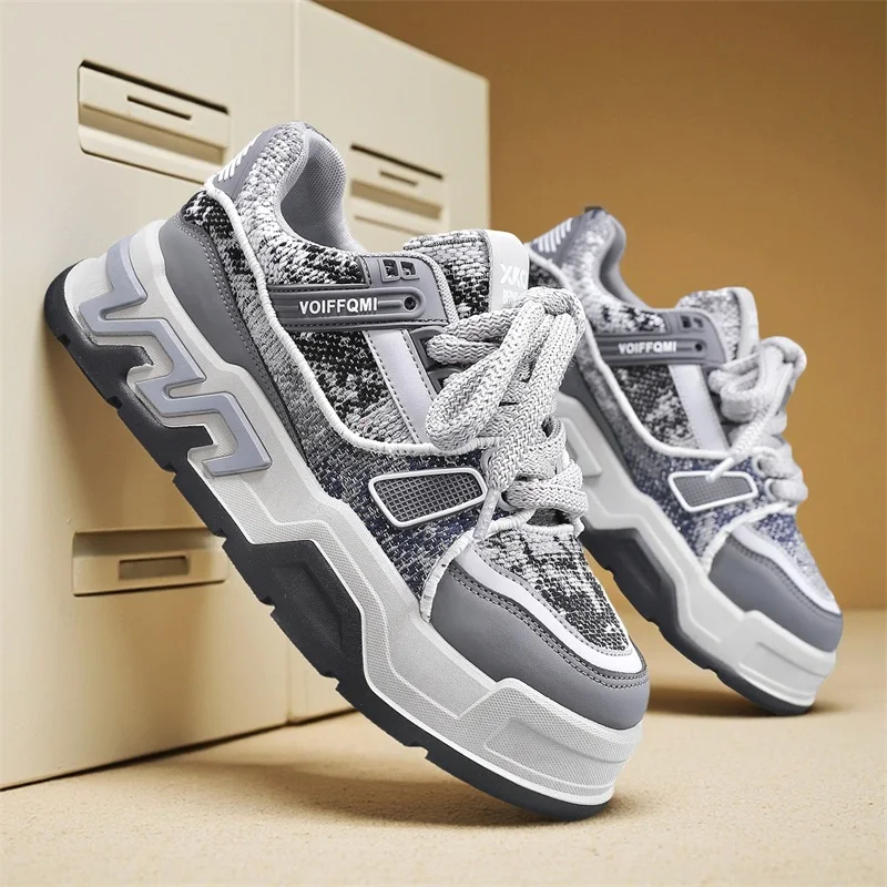 Мужская обувь для досок, противоскользящая дышащая вулканизированная обувь, уличная повседневная спортивная прогулочная обувь, модная студенческая обувь на толстой подошве
Мужская обувь для досок, противоскользящая дышащая вулканизированная обувь, уличная повседневная спортивная прогулочная обувь, модная студенческая обувь на толстой подошве