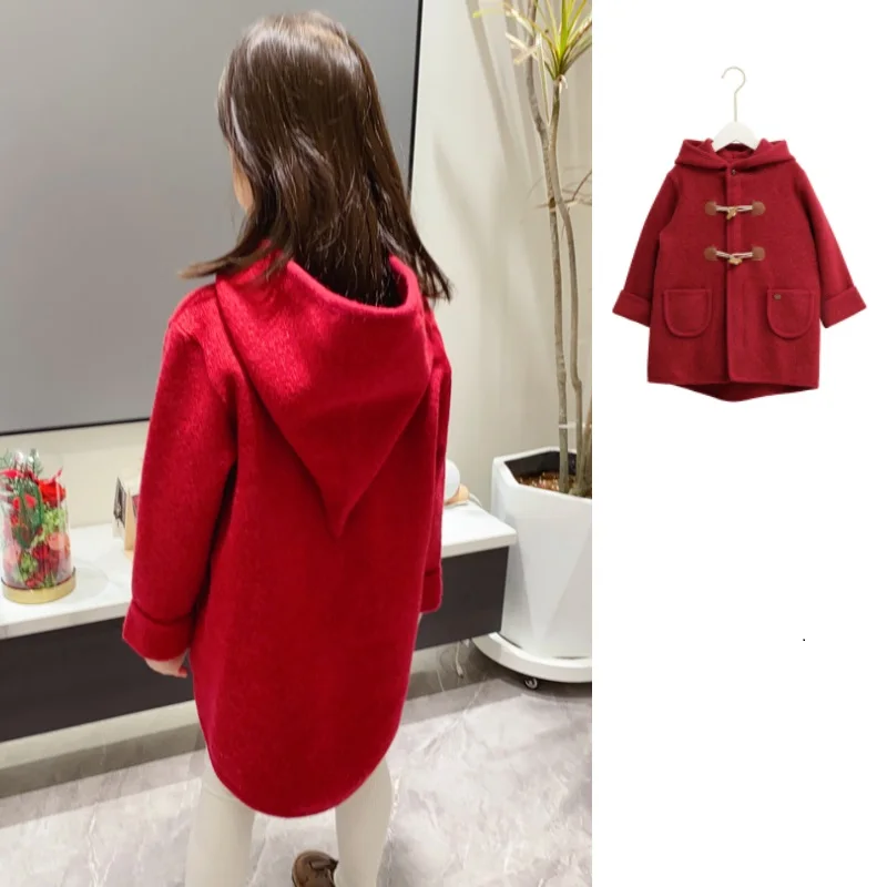 Girls' Coat 2025 Winter New Red Fashion Korean Version Girls' Woolen Coat Pure Cotton Warm Wool Hooded Coat Children's Clothing
Girls' Coat 2025 Winter New Red Fashion Korean Version Girls' Woolen Coat Pure Cotton Warm Wool Hooded Coat Children's Clothing