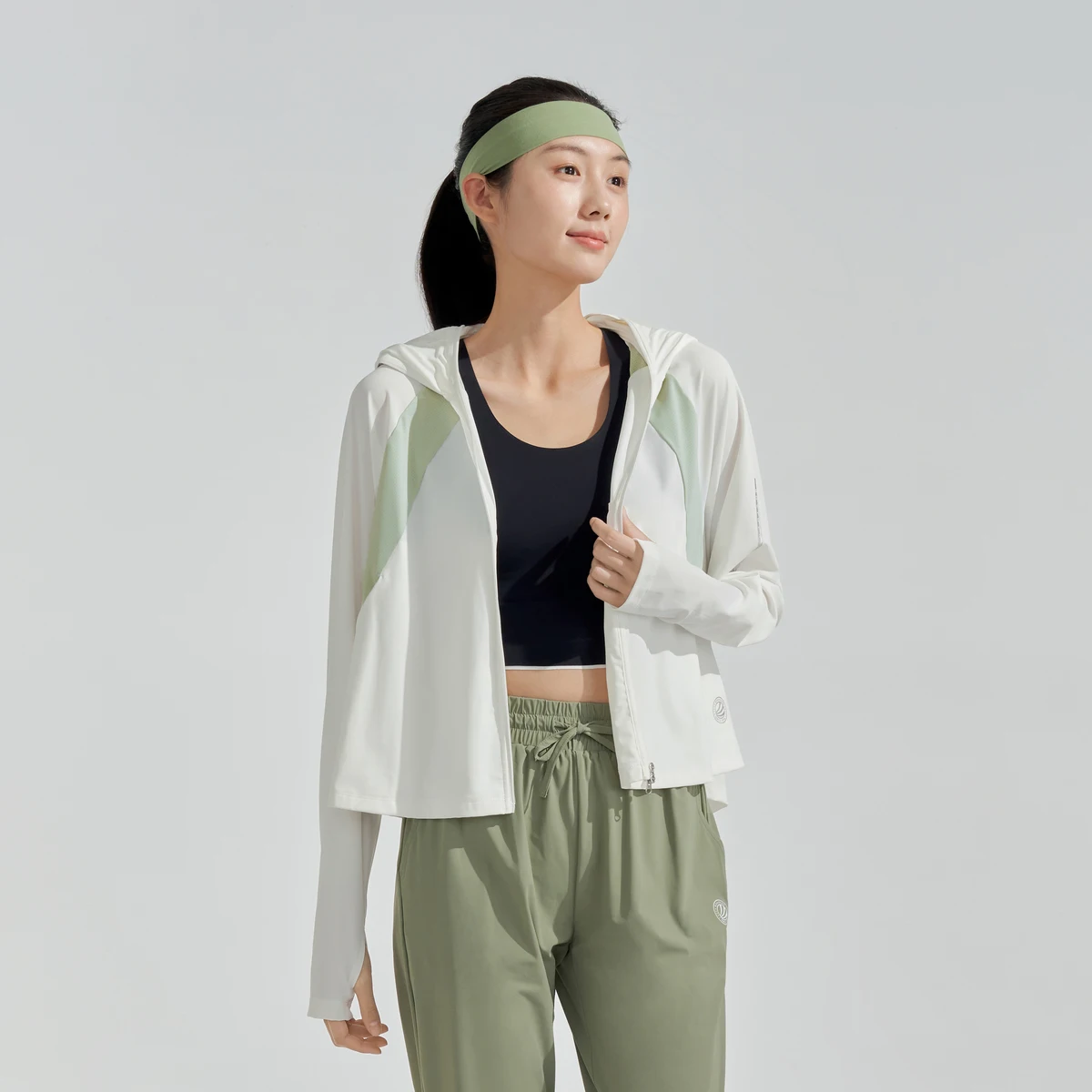 New Arrival! Bosideng Women's Short CoolSensing Breathable Cape Sun Protective Clothing for Summer Beach
New Arrival! Bosideng Women's Short CoolSensing Breathable Cape Sun Protective Clothing for Summer Beach
