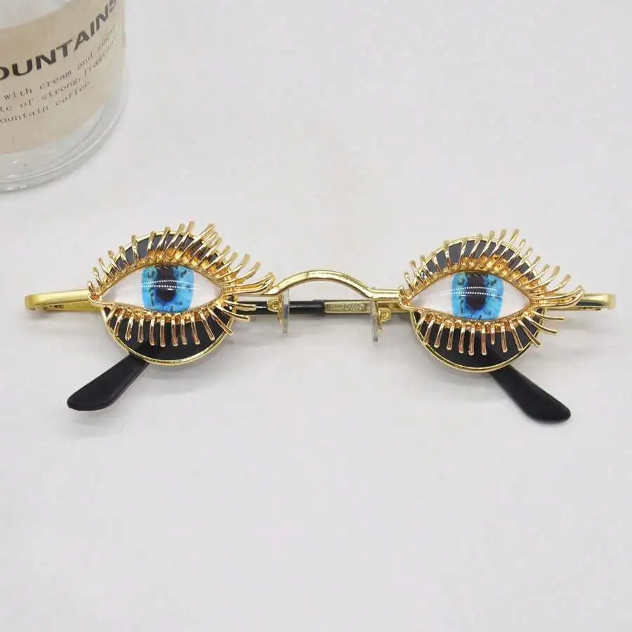 3D Eye Design Exaggerated Vintage Retro Glasses For Women
3D Eye Design Exaggerated Vintage Retro Glasses For Women