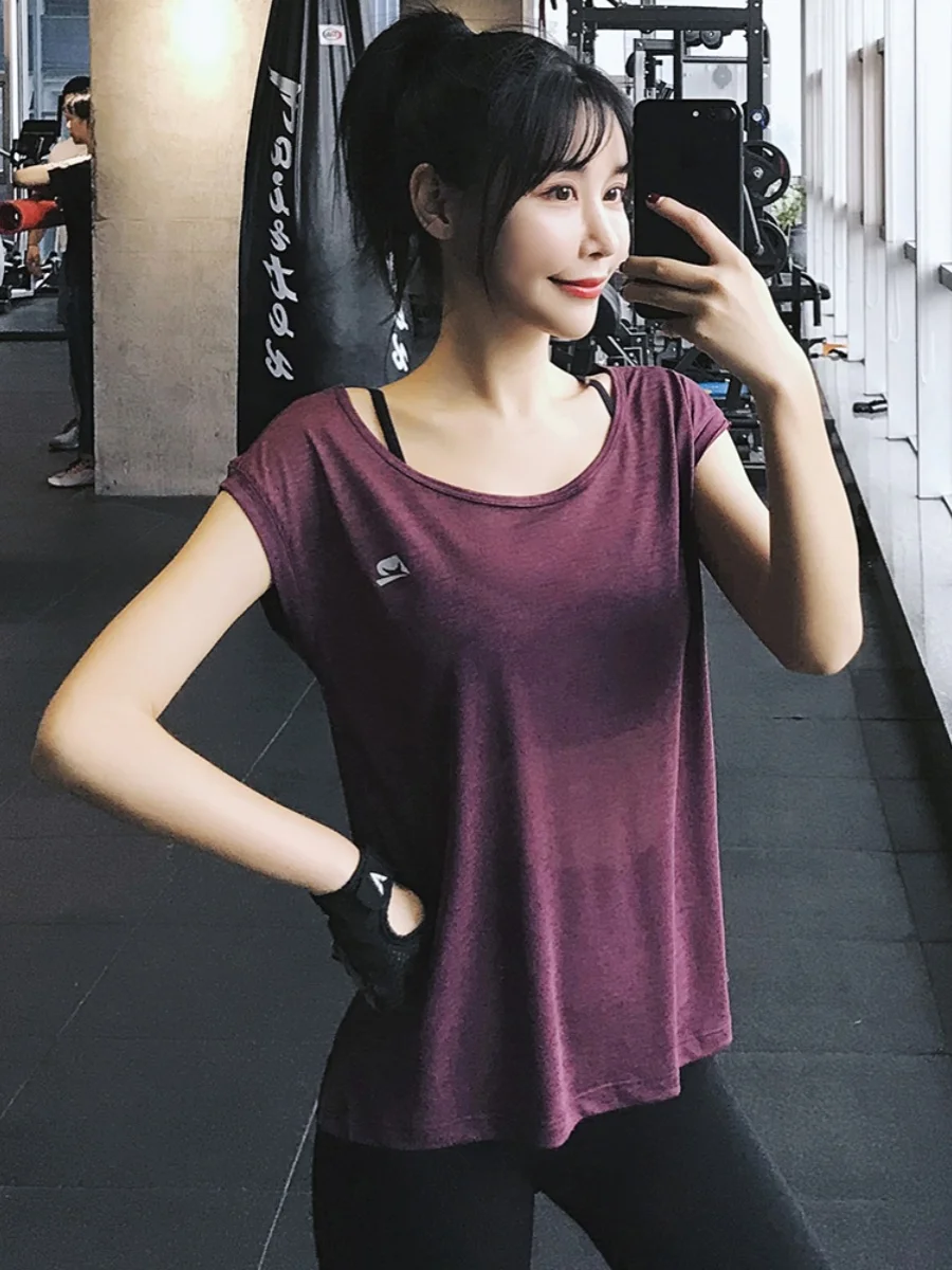 Loose Ice Silk ort Sve T-irt Women's Summer Running Thin Fitn Clothing Qui Dry Breathable Yoga Wear Sportswear
Loose Ice Silk ort Sve T-irt Women's Summer Running Thin Fitn Clothing Qui Dry Breathable Yoga Wear Sportswear