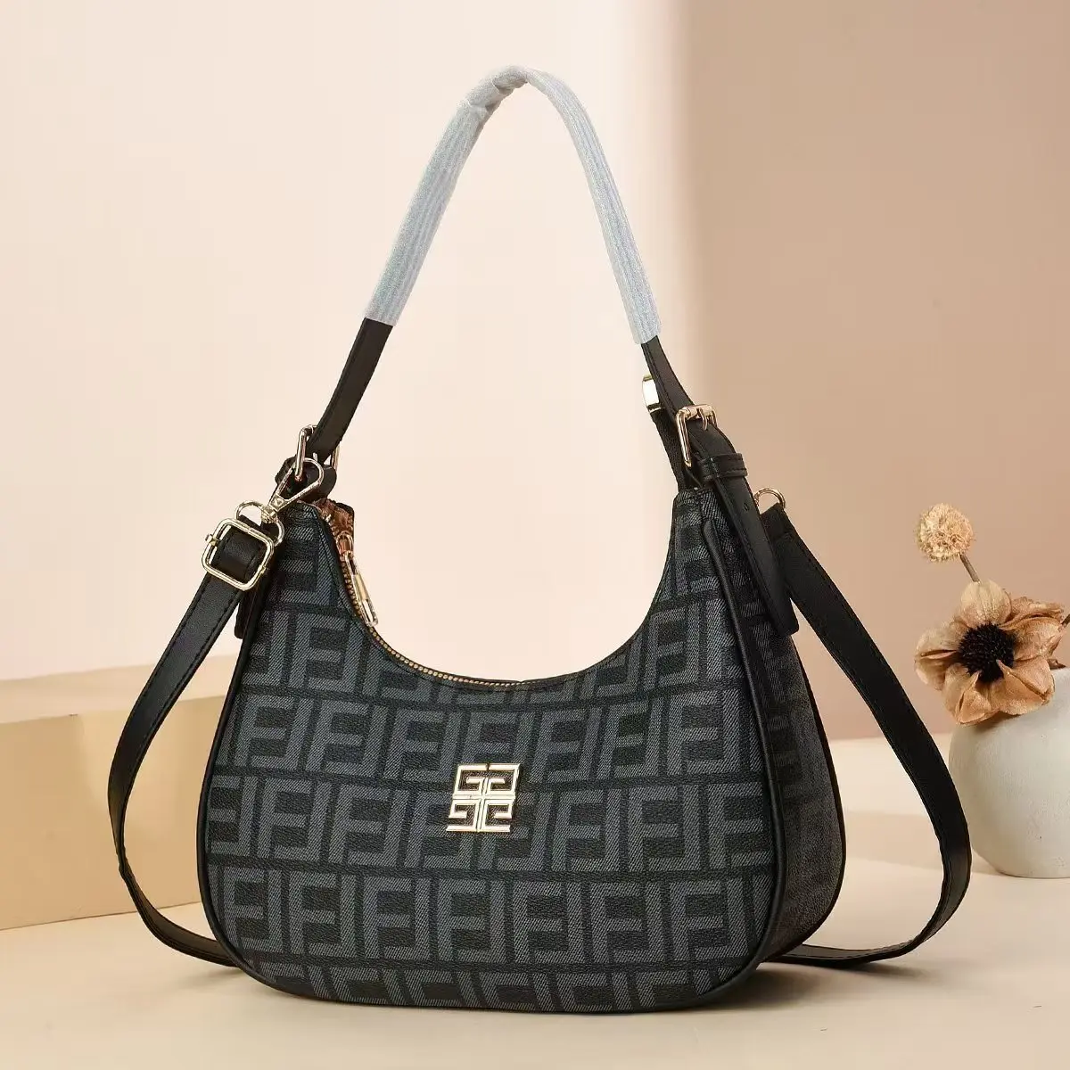 Retro Workwear Style!Niche Retro Bag 2025 - Women's New Texture Print, Handheld/Underarm, Simple Sweet Shoulder/Crossbody
Retro Workwear Style!Niche Retro Bag 2025 - Women's New Texture Print, Handheld/Underarm, Simple Sweet Shoulder/Crossbody