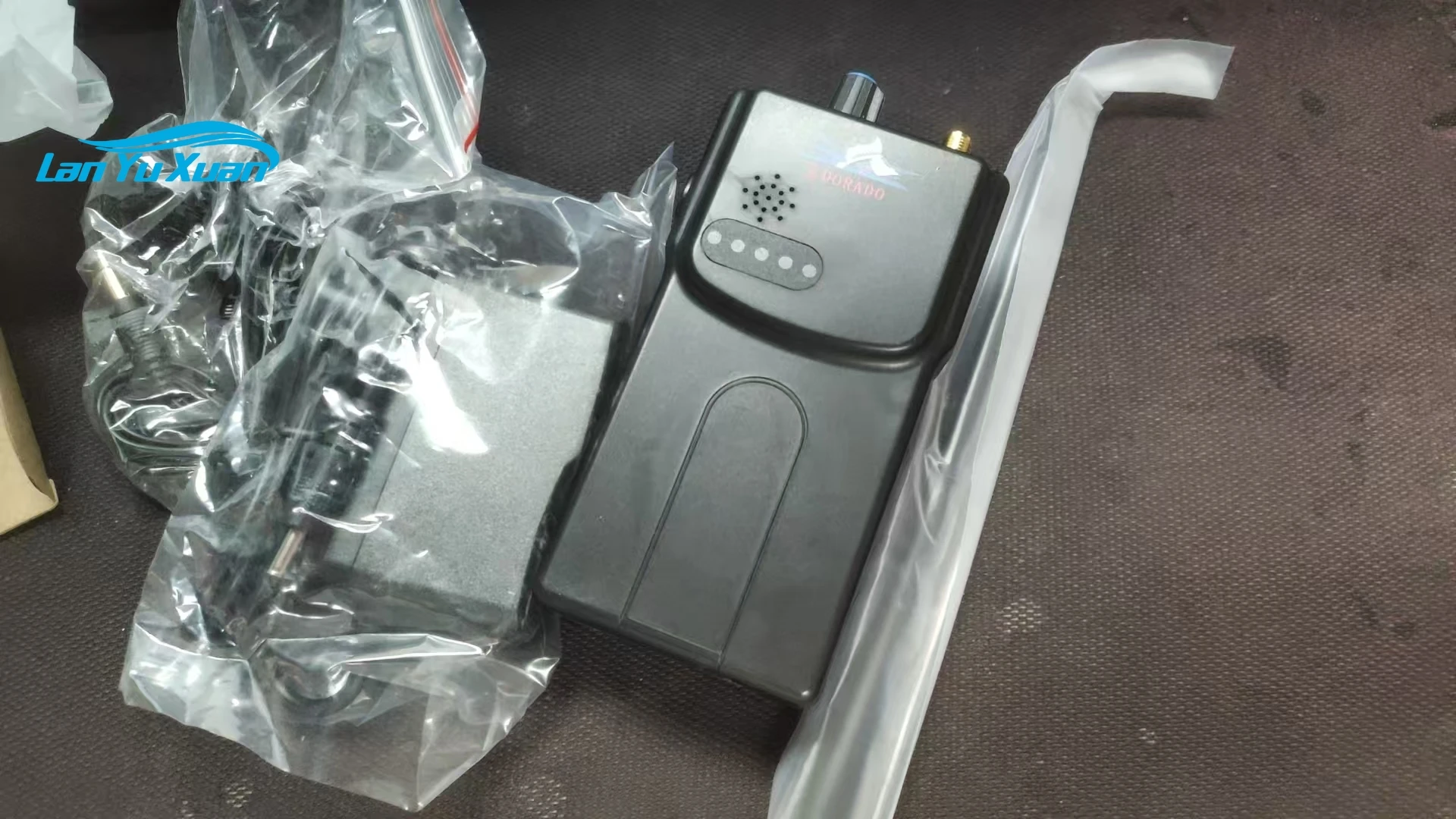 underwater swim coach walkie talkie communication ear phone swimming equipment training waterproof wireless headset headphone
underwater swim coach walkie talkie communication ear phone swimming equipment training waterproof wireless headset headphone