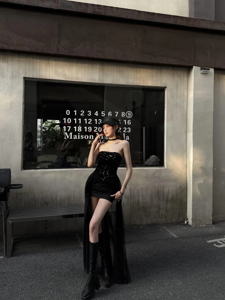 Сексуальное черное платье-бюстье с пайетками для женщин, высококачественное, с сетчатыми вставками, прикрывающее ягодицы, средней длины, для повседневной носки, с цветочным узором
Сексуальное черное платье-бюстье с пайетками для женщин, высококачественное, с сетчатыми вставками, прикрывающее ягодицы, средней длины, для повседневной носки, с цветочным узором