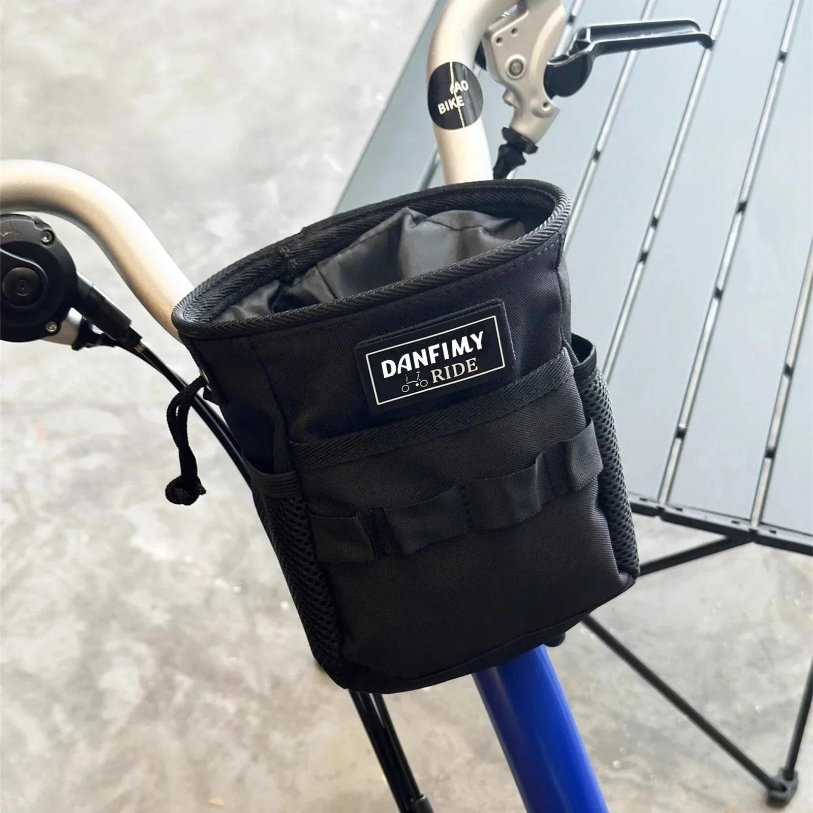 Bike Handlebar Bag Water Resistant Bicycle Water Bottle Holder Front Biking Storage for Cycling Outdoor Climbing Hiking Camping
Bike Handlebar Bag Water Resistant Bicycle Water Bottle Holder Front Biking Storage for Cycling Outdoor Climbing Hiking Camping