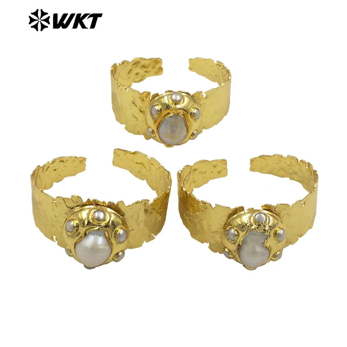 MPB122 оптовая продажа, новый дизайн, винтажный стиль, натуральный большой жемчуг в стиле барокко, браслеты-манжеты, регулируемый размер, 18-каратное позолоченное женское ювелирное изделие
MPB122 оптовая продажа, новый дизайн, винтажный стиль, натуральный большой жемчуг в стиле барокко, браслеты-манжеты, регулируемый размер, 18-каратное позолоченное женское ювелирное изделие