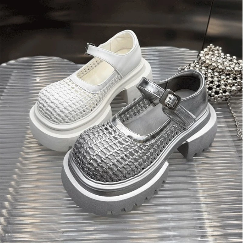 Summer New Women Chunky Marie Janes Shoes Weave Trend Sandals Fashion Loafers 2025 Platform Hollow Woman Casual Shoes Sandalias
Summer New Women Chunky Marie Janes Shoes Weave Trend Sandals Fashion Loafers 2025 Platform Hollow Woman Casual Shoes Sandalias
