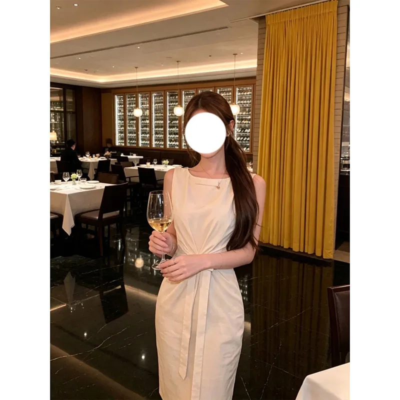 Summer 2026 Chic White Sleeveless Women's Dress Waist-Cinching Slimming Cotton Casual Style Korean Fashion Trendy Dress
Summer 2026 Chic White Sleeveless Women's Dress Waist-Cinching Slimming Cotton Casual Style Korean Fashion Trendy Dress