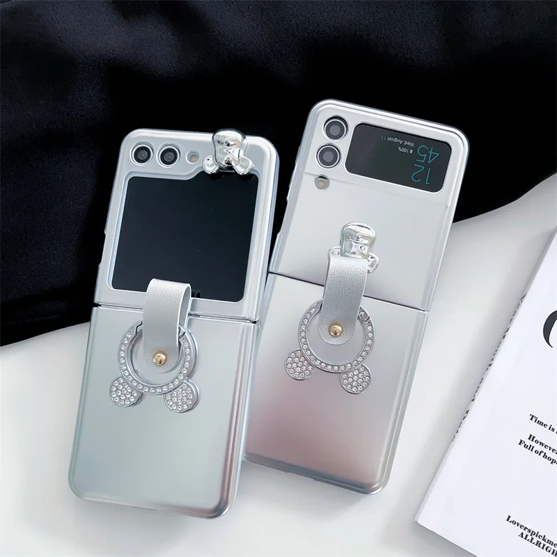 Silver Minimalist Ring Phone Case for Samsung Galaxy Z Flip 6 5 4 3 Protective Back Cover for ZFlip4 ZFlip5 ZFlip6 Case Shell
Silver Minimalist Ring Phone Case for Samsung Galaxy Z Flip 6 5 4 3 Protective Back Cover for ZFlip4 ZFlip5 ZFlip6 Case Shell