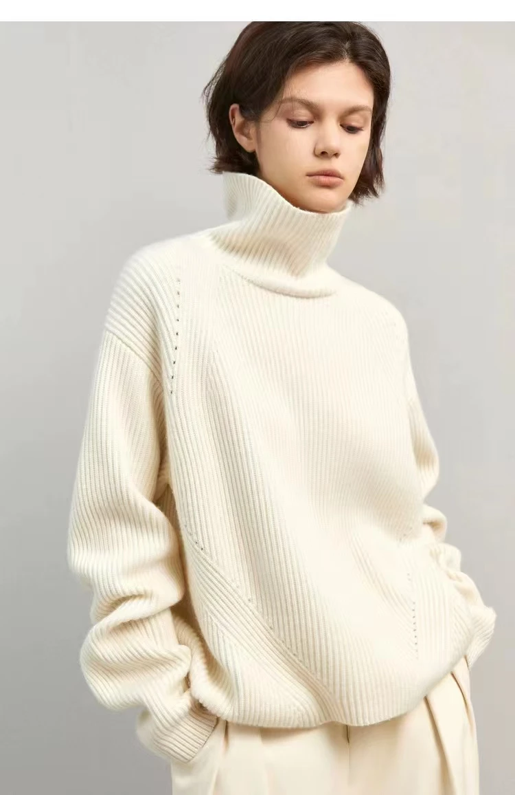 Soft temperament ~ high-necked 100% pure cashmere sweater for women's loose padded lazy wind bottoming knitted silhouette sweate
Soft temperament ~ high-necked 100% pure cashmere sweater for women's loose padded lazy wind bottoming knitted silhouette sweate
