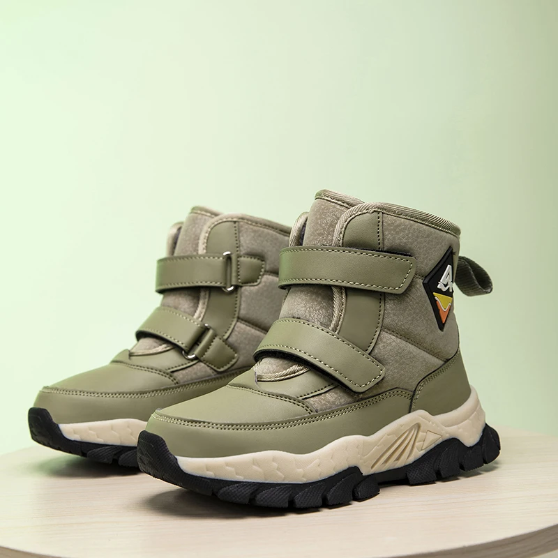 Детские зимние ботинки, высокие плюшевые теплые удобные зимние повседневные хлопковые ботинки, нескользящие зимние спортивные ботинки для детей
Детские зимние ботинки, высокие плюшевые теплые удобные зимние повседневные хлопковые ботинки, нескользящие зимние спортивные ботинки для детей