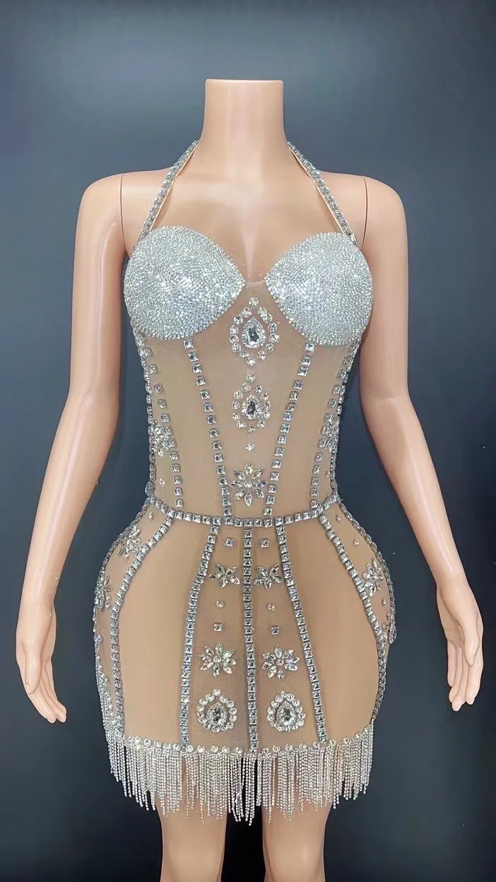 Celebrate Evening Birthday Party Stage Wear Sparkly Silver Rhinestone Fringes Halter Mesh Sexy Transparent Short Crystals Dress
Celebrate Evening Birthday Party Stage Wear Sparkly Silver Rhinestone Fringes Halter Mesh Sexy Transparent Short Crystals Dress