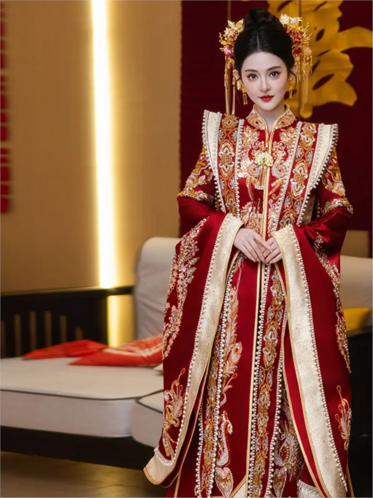 Satin phoenix crown and red wedding dress complete set of Hanfu Chinese-style large size
Satin phoenix crown and red wedding dress complete set of Hanfu Chinese-style large size