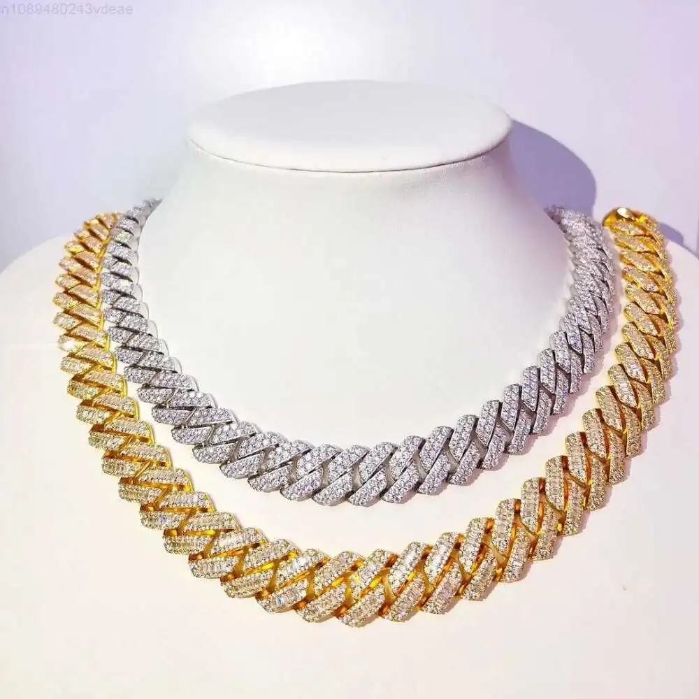 Hip Hop Cuban Chain White Yellow Gold Plating Iced Out 925 Silver VVS1 White D Moissanite Cuban Link Chain
Hip Hop Cuban Chain White Yellow Gold Plating Iced Out 925 Silver VVS1 White D Moissanite Cuban Link Chain