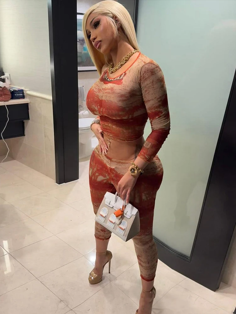 Weird Puss See Through женский комплект из 2 предметов, сексуальный укороченный топ с кокеткой и принтом + леггинсы, эластичная облегающая клубная одежда, одинаковые летние наряды
Weird Puss See Through женский комплект из 2 предметов, сексуальный укороченный топ с кокеткой и принтом + леггинсы, эластичная облегающая клубная одежда, одинаковые летние наряды