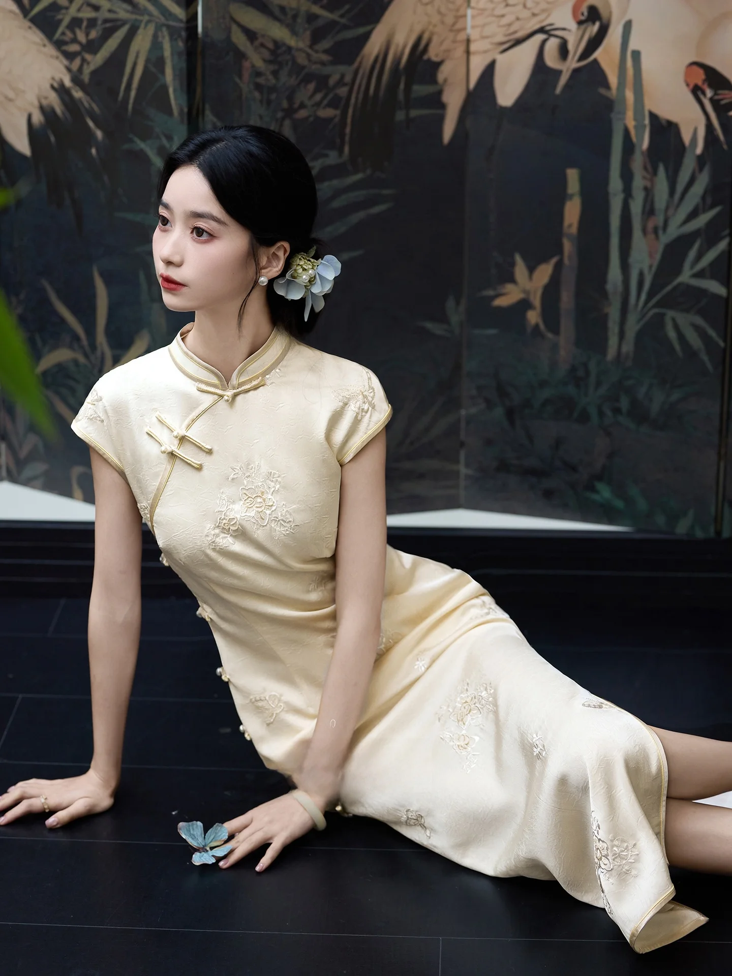 Белое платье для девочки: улучшенный дизайн, для свадьбы, помолвки, церемоний и повседневной носки, удобное, с длинным разрезом, короткий рукав
Белое платье для девочки: улучшенный дизайн, для свадьбы, помолвки, церемоний и повседневной носки, удобное, с длинным разрезом, короткий рукав