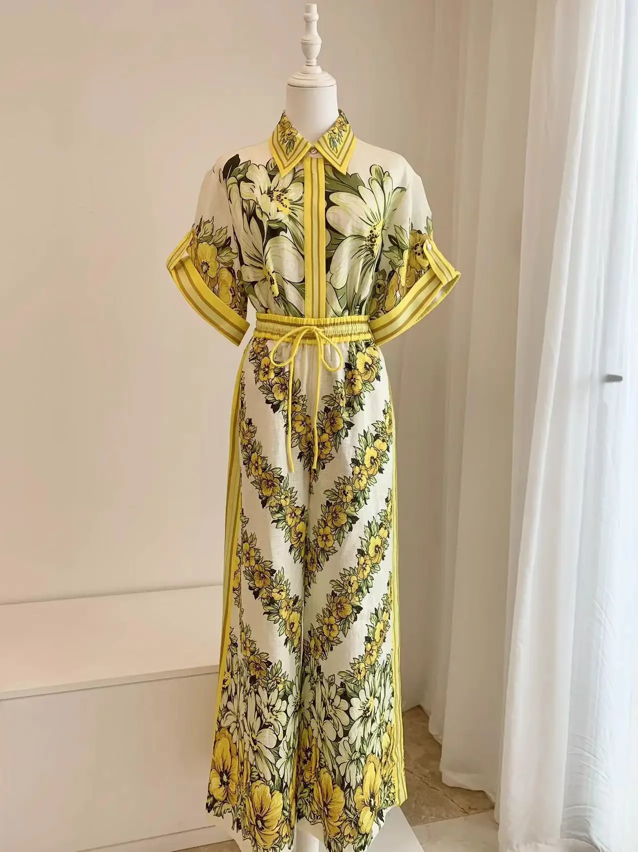 Women Flower Printed Turn-down Collar Short Sleeve Linen Shirt Or Elastic Waist Wide Leg Pants
Women Flower Printed Turn-down Collar Short Sleeve Linen Shirt Or Elastic Waist Wide Leg Pants