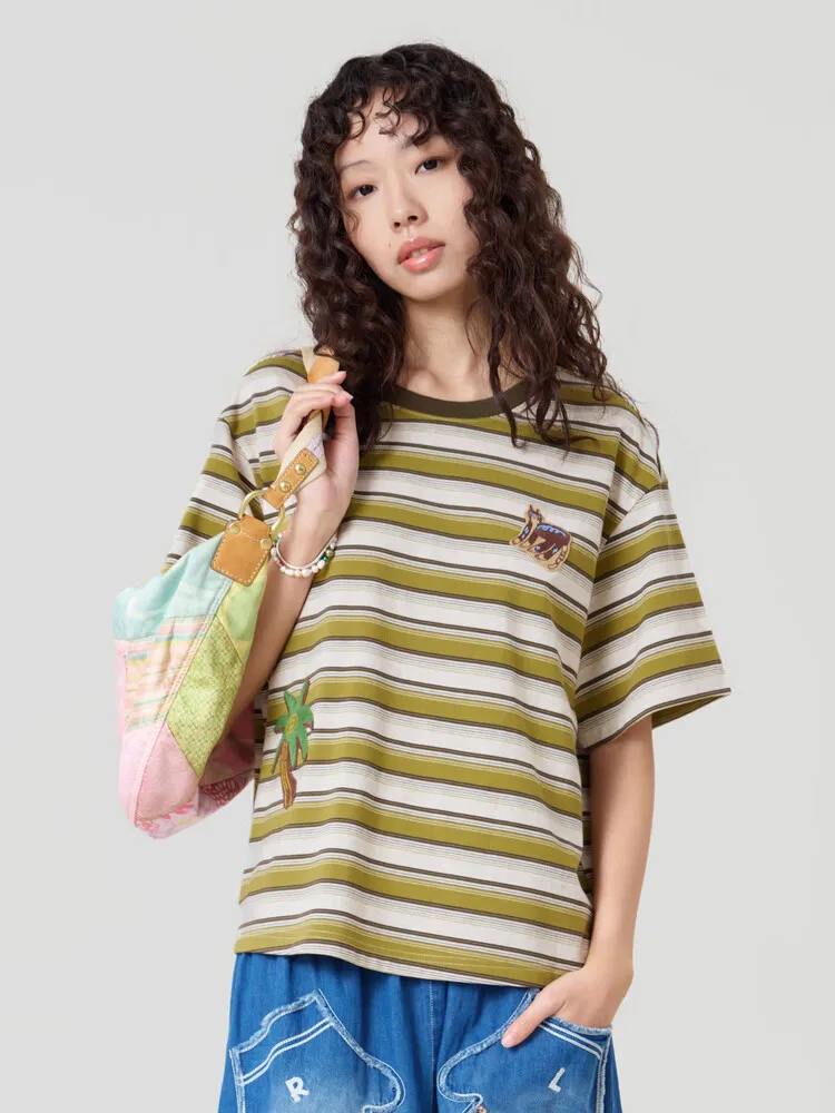 MOVEUP Short Sleeved Round Neck T-Shirt 2026 Summer New Cartoon Embroidered Contrasting Striped Knitted Tees For Women 3ELX10597
MOVEUP Short Sleeved Round Neck T-Shirt 2026 Summer New Cartoon Embroidered Contrasting Striped Knitted Tees For Women 3ELX10597