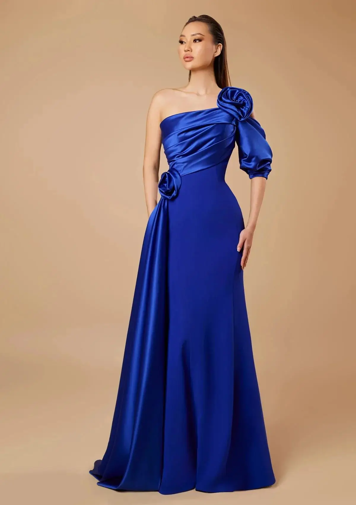 Simple Blue Evening Dresses One Shoulder Floral Appliques Prom Gowns Half Sleeves Floor Length Customized Wedding Guest Gowns
Simple Blue Evening Dresses One Shoulder Floral Appliques Prom Gowns Half Sleeves Floor Length Customized Wedding Guest Gowns