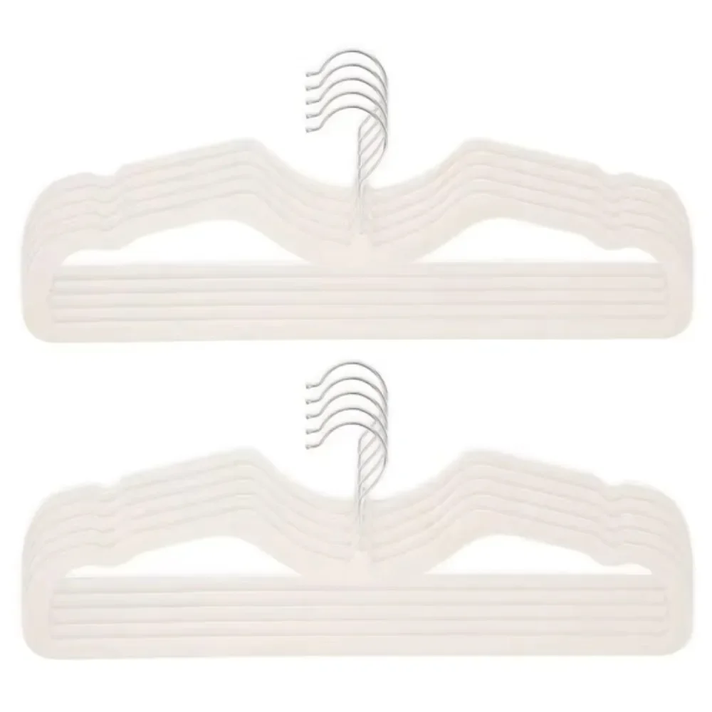 Velvet Hangers 10Pack, Ultra Slim & Short Neck Hanger, 360 Swivel Hook, Space Saving Durable Non-Slip Felt Hangers
Velvet Hangers 10Pack, Ultra Slim & Short Neck Hanger, 360 Swivel Hook, Space Saving Durable Non-Slip Felt Hangers